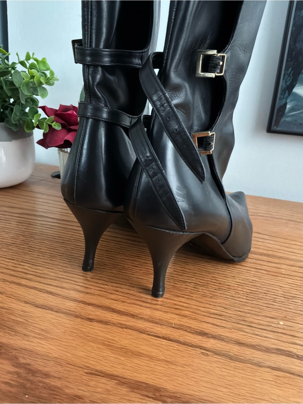 Women's Black Pointed-Toe Mid-Calf Leather Heel Boots - Picture 3 of 7